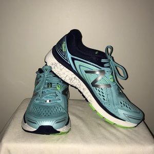 New Balance Suport 860v8 women’s sneakers